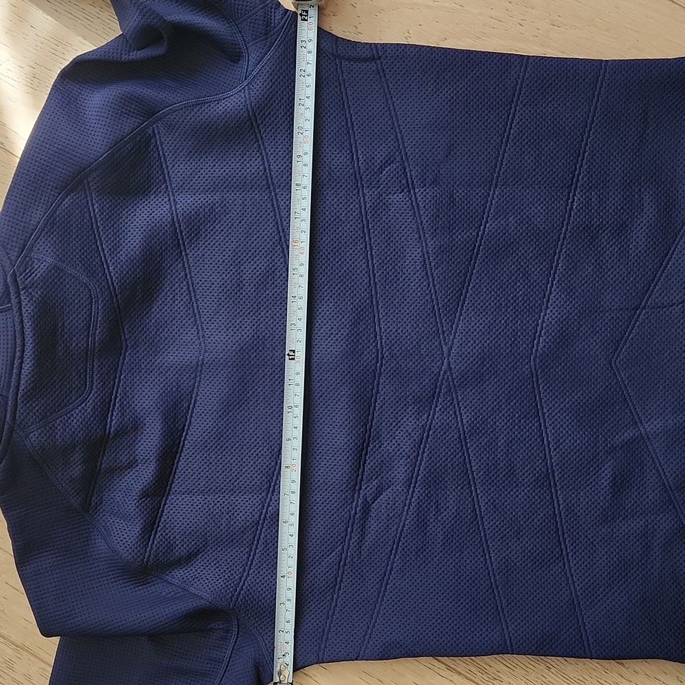 Peter Millar Orion Performance  Knitted Hoodie in Navy - Picture 14 of 14
